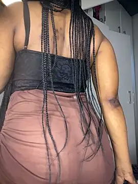 Bustygoddess32 webcam