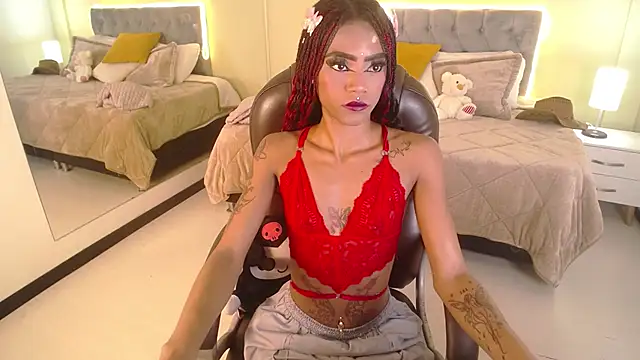 Samantha_spike2 webcam