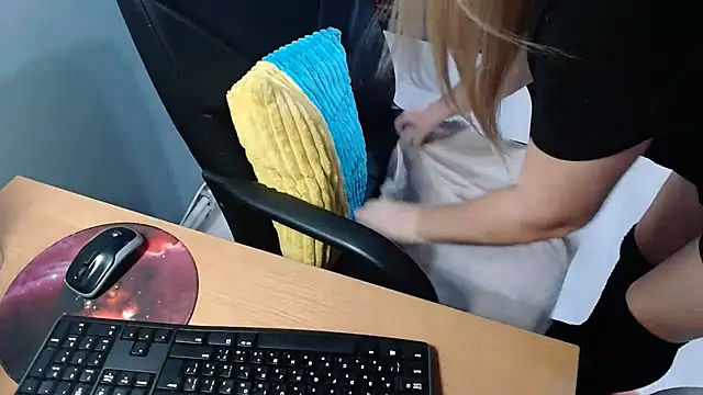 Ledi_Catherin webcam