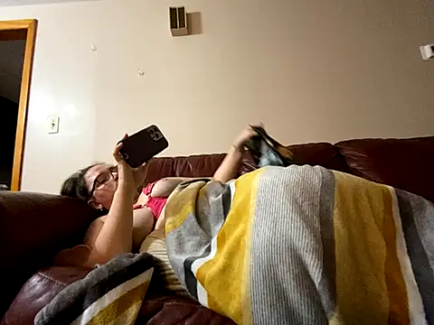 SquirtlegirlygirlmM webcam