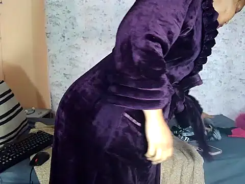 freakynyashXxXx webcam