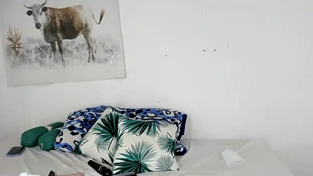 ConnieSmall24 webcam