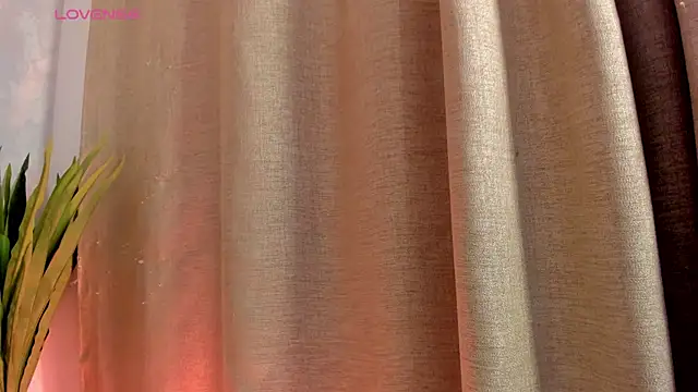 Keira_Corleone webcam