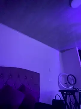 NINA_18_YEARS webcam