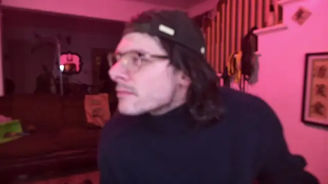 MasterDaddyCool webcam