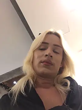 alexawinterrr webcam