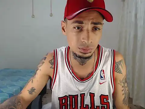 emiliano_hottt webcam