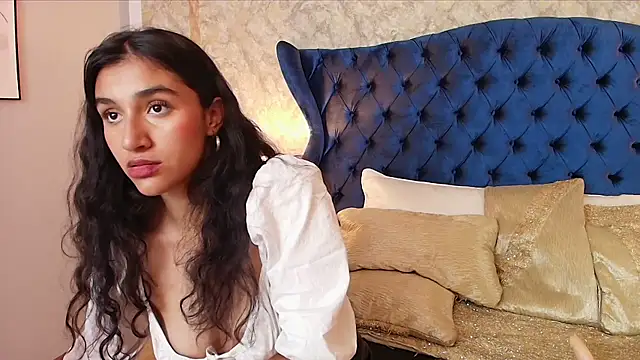 ValentiinaCruz webcam