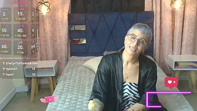 Charlotte__Gray webcam