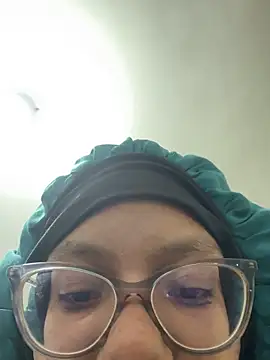 Curly_lily webcam stripchat model stream image