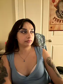 CharmingMaddie webcam