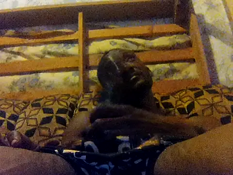 LookingLover34 webcam