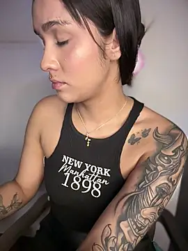 Isabella-Teen webcam