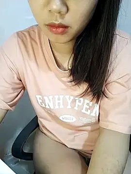 lyoon2k webcam stripchat model stream image