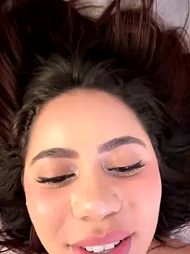 Aryrosee's Stripchat show and profile