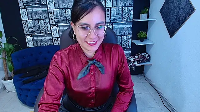 agata-moon - Agata-Moon's free webcam