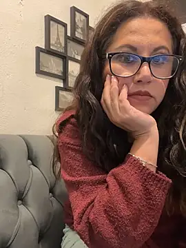 MirandaLatinaLovely webcam