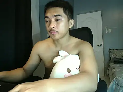 pinoyAdrianneXXX webcam