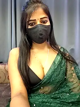 misss-julli (F young) - Pussy fingaring