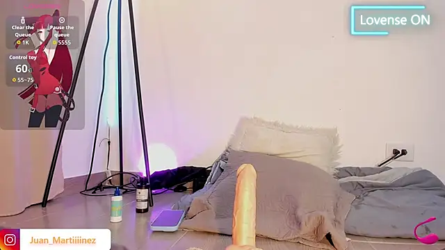 im_juaniito (M twink) - SPANK ASS X3