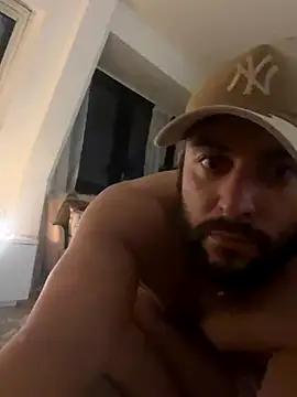 bigdog-chicken webcam