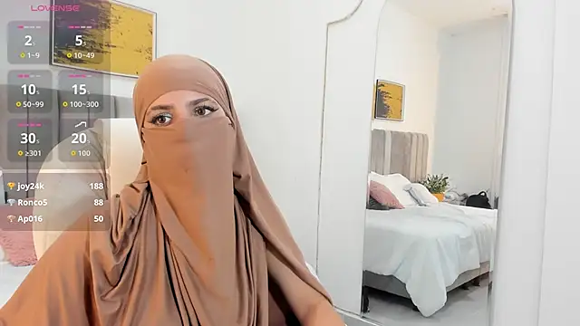 mhalek_ (F teen) - My first naked+ erotic dance