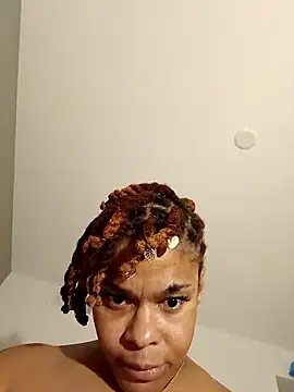 hoesinthishouse78 webcam