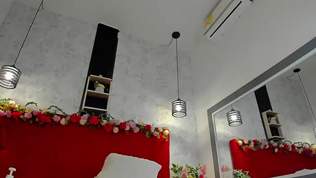 SarahEscobarr webcam