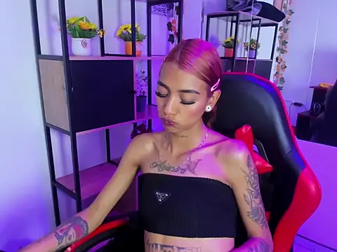 KarlaSlutSkinny__ webcam