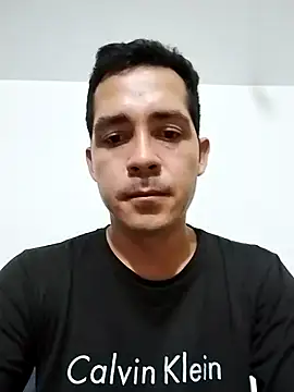 Logan_hetero1 webcam