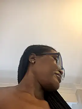 Bustygoddess32