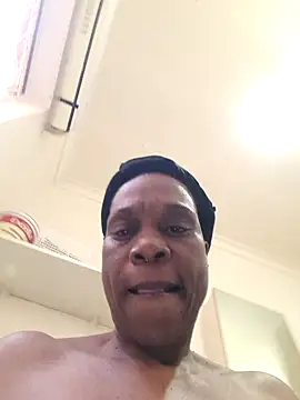 Webcam Model (Hotcougar)  is live.Free join now!