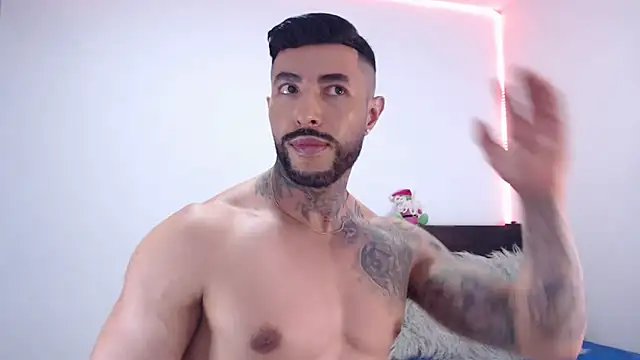 andrea_de_lucaa webcam