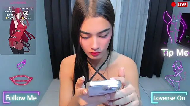 SeductiveAiraCumLoader webcam