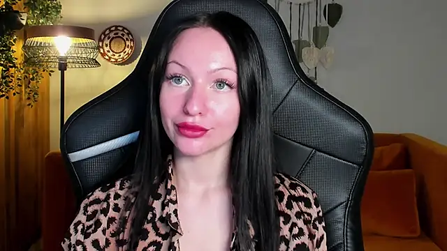 naomiblakes - NaomiBlakes's free webcam