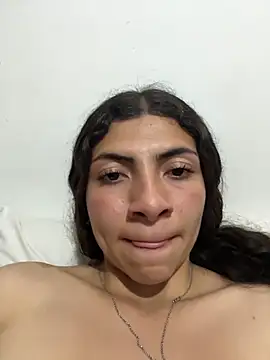 arieel__722 - Arieel__722's free webcam