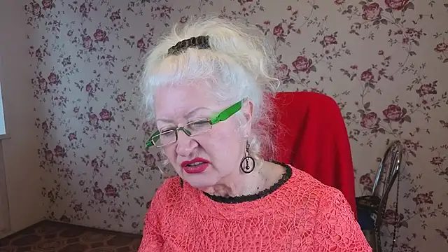 maya_mayflower - Maya_Mayflower's free webcam