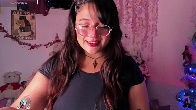 kuutar - Kuutar's free webcam