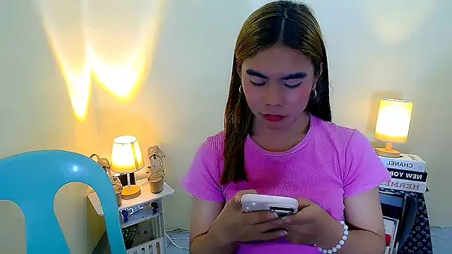 mikhaylahanderson webcam