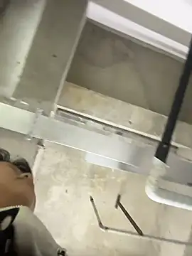 fengbaby-555 - Fengbaby-555's free webcam