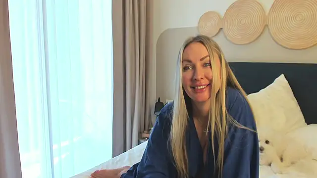 veola_new - Veola_new's free webcam