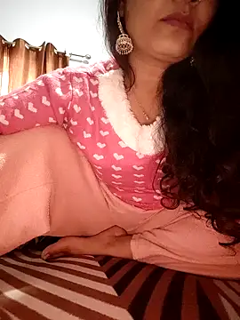 Webcam Model (CUTE-PX)  is live.Free join now!