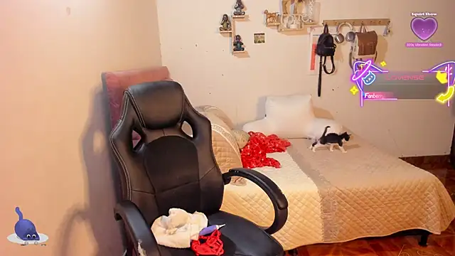 Sabrina_Hall_ webcam