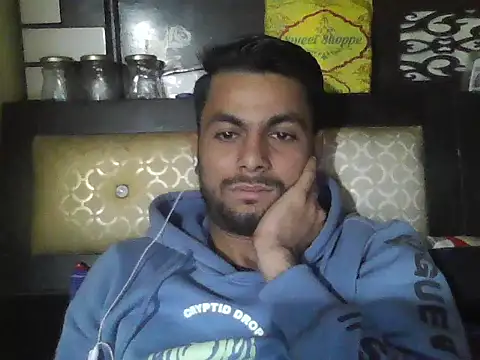 Stubborndesiboy webcam