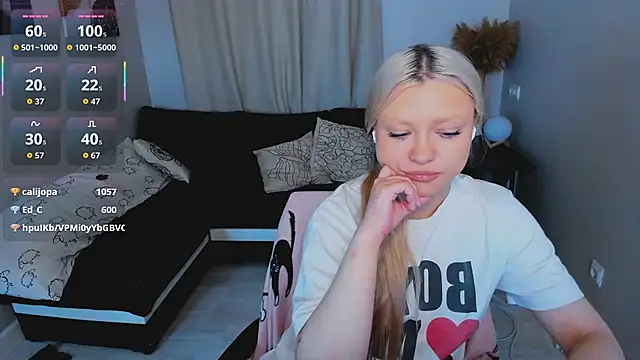 Millie_Vanillies webcam