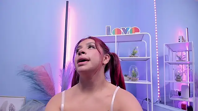 kathiasaenz_ - KathiaSaenz_'s free webcam