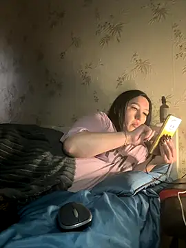 Naughtbaby_2025 webcam