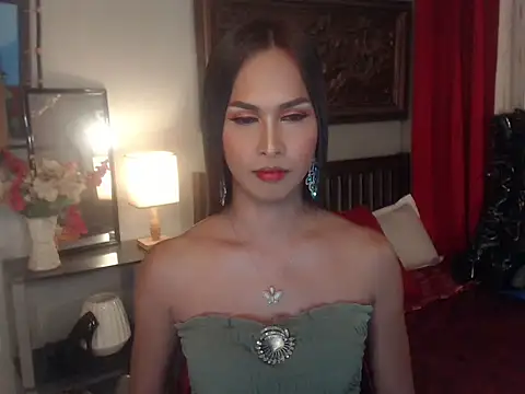 Nathalieheartt webcam