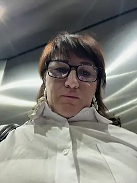 ZhenjaPoledance webcam