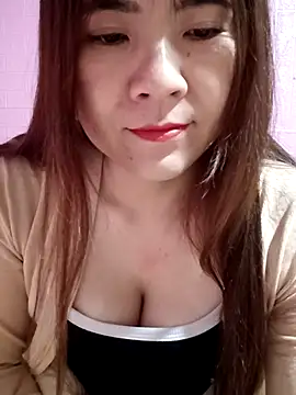 lily-ross22 - Lily-ross22's free webcam